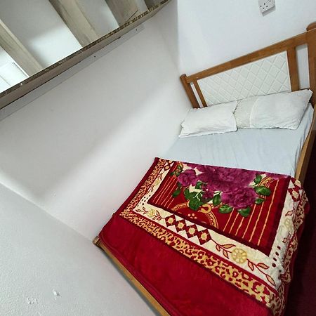 Dubai Hostel, Bedspace And Backpackers Exterior photo