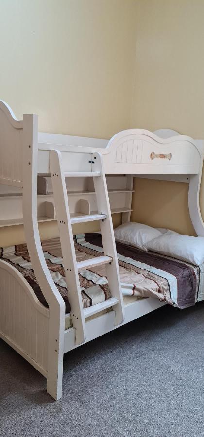 Dubai Hostel, Bedspace And Backpackers Exterior photo