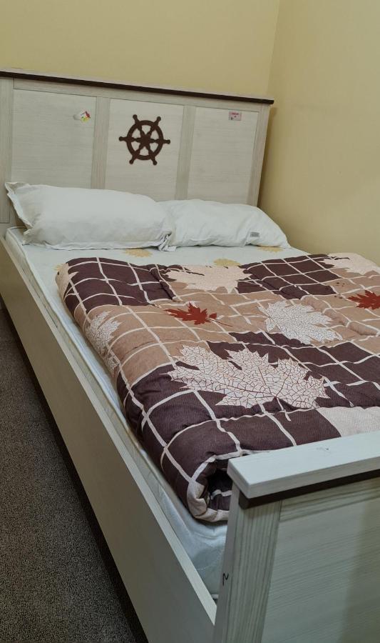 Dubai Hostel, Bedspace And Backpackers Exterior photo