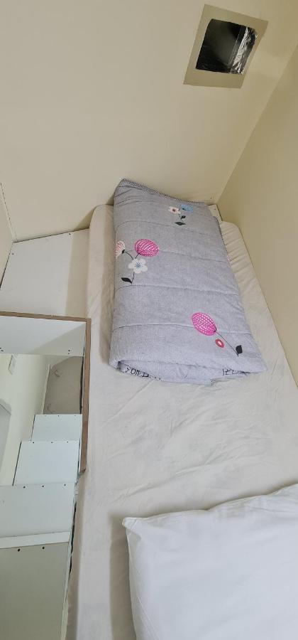Dubai Hostel, Bedspace And Backpackers Exterior photo