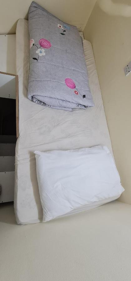 Dubai Hostel, Bedspace And Backpackers Exterior photo