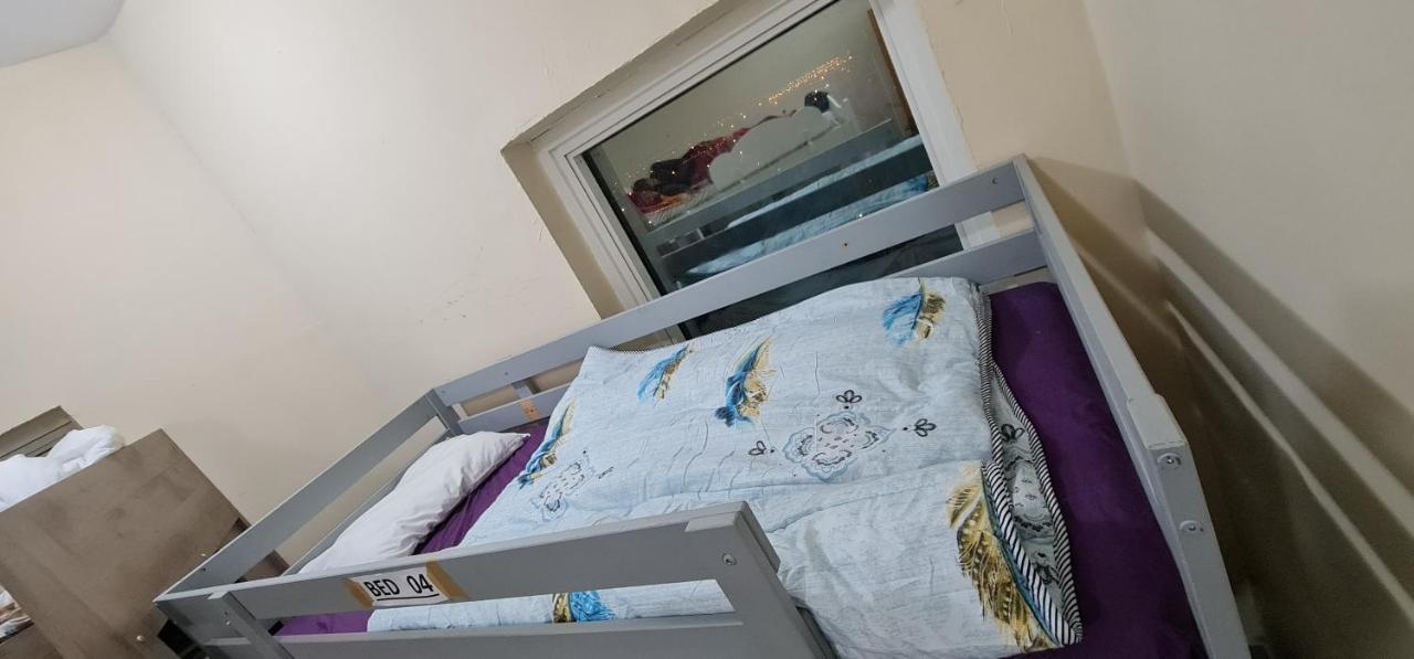Dubai Hostel, Bedspace And Backpackers Exterior photo