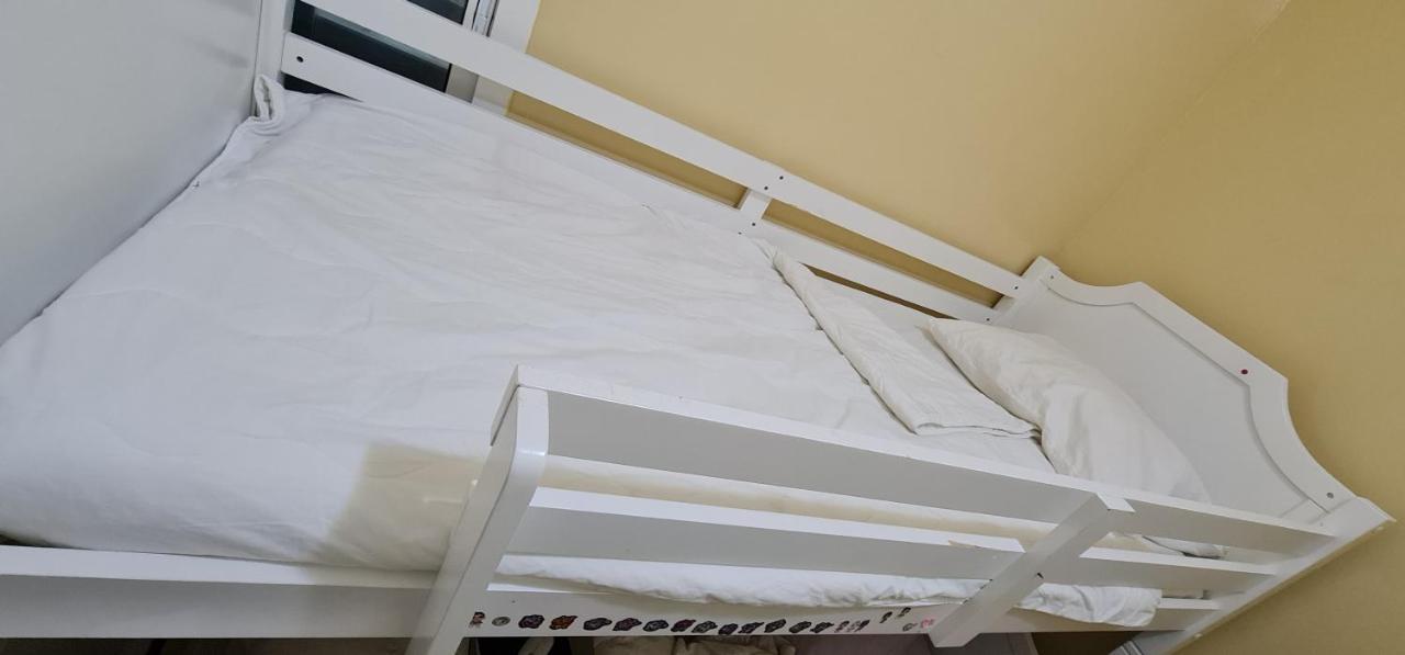 Dubai Hostel, Bedspace And Backpackers Exterior photo