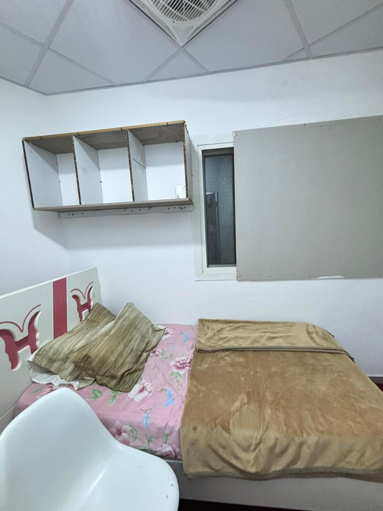 Dubai Hostel, Bedspace And Backpackers Exterior photo