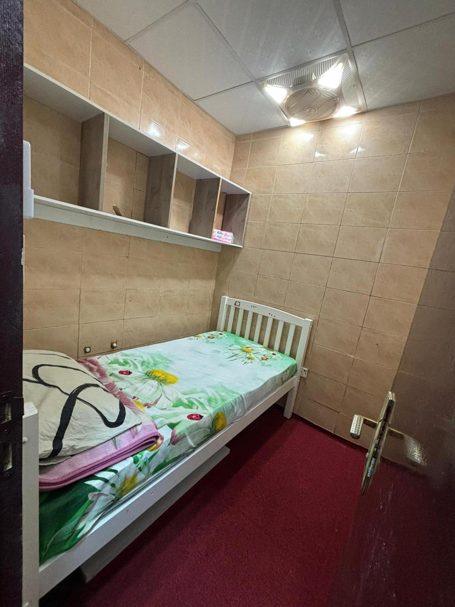 Dubai Hostel, Bedspace And Backpackers Exterior photo